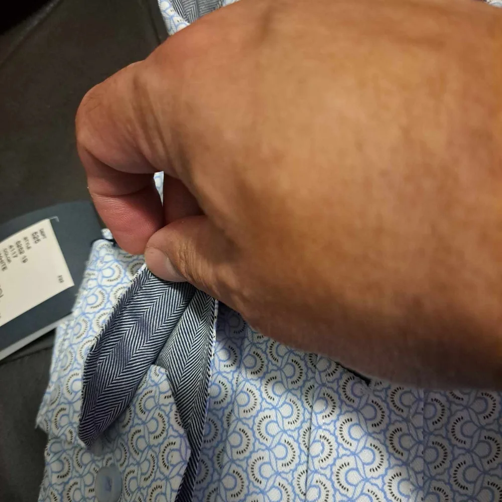 Daniel Hechter Men's Geometric Blue and White Dress Shirt - Picture 8 of 8